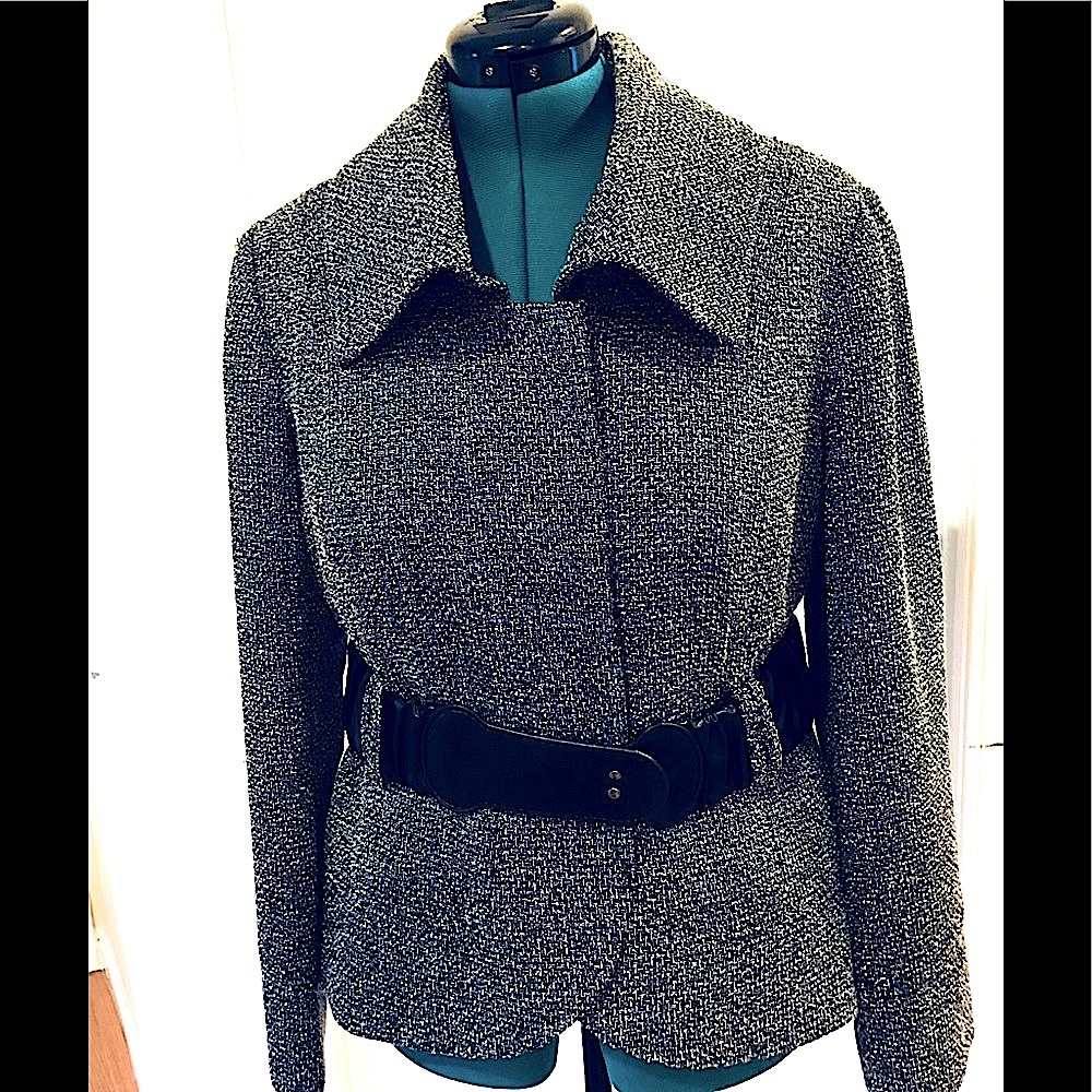 Beautiful stylish jacket, size12